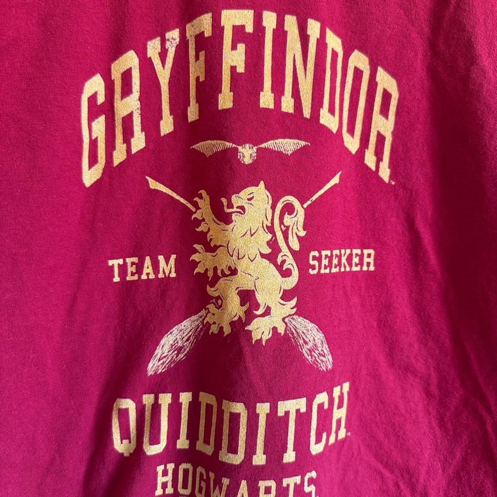 Gryffindor Quidditch Team Seeker Kids T-Shirt - Red - Picture 2 of 4